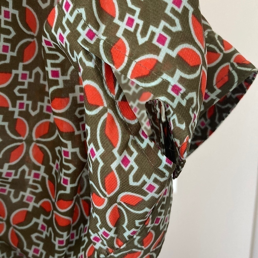 Banana Republic Factory medium button down blouse short sleeves green v-neck - Picture 8 of 13